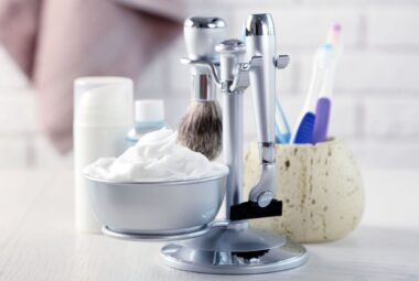 shaving stand